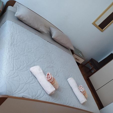 Guest House Gracijana Макарска Экстерьер фото
